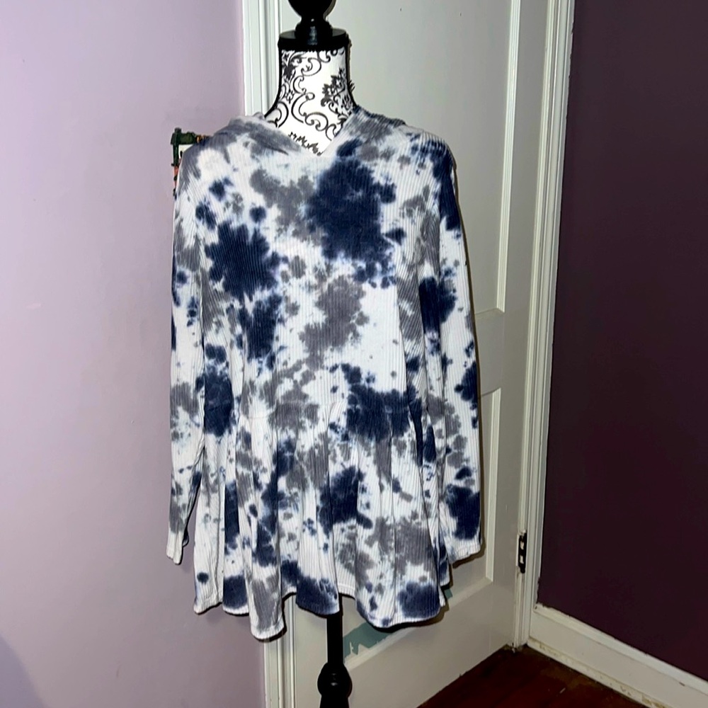 Hooded Thermal L/S Top